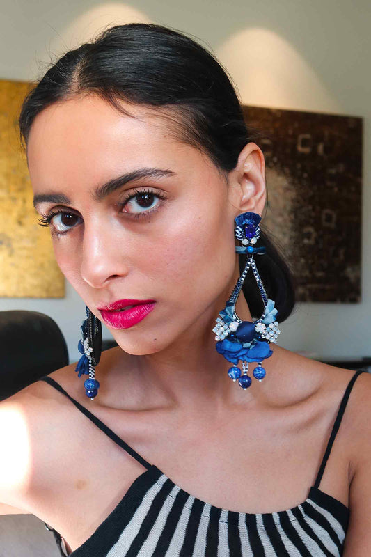 How to Style Bow Earrings This Season 